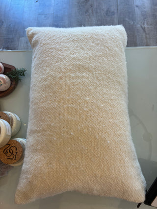 Wool pillow with insert